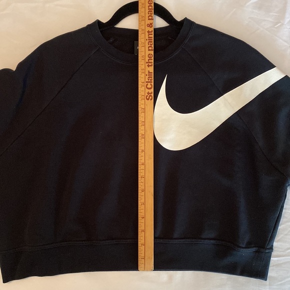 Nike crop sweater size medium - Picture 9 of 14